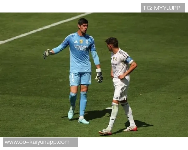 巴尔韦德身体不适坚持出战三周记者揭示其坚韧精神与顽强意志 巴尔韦德身体不适坚持出战三周记者揭示其坚韧精神与顽强意志